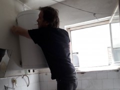 Bojler se uključi i svetli lampica ali ne greje